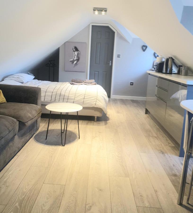 The Contemporary Studio Bracknell Exterior foto